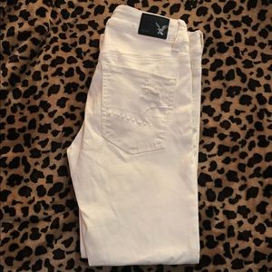 White Distressed Crop Jegging Size 4